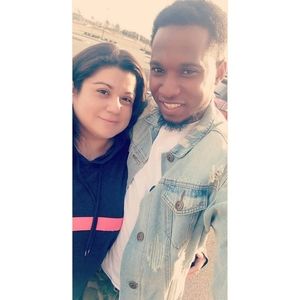 Meet your Posher, Dee